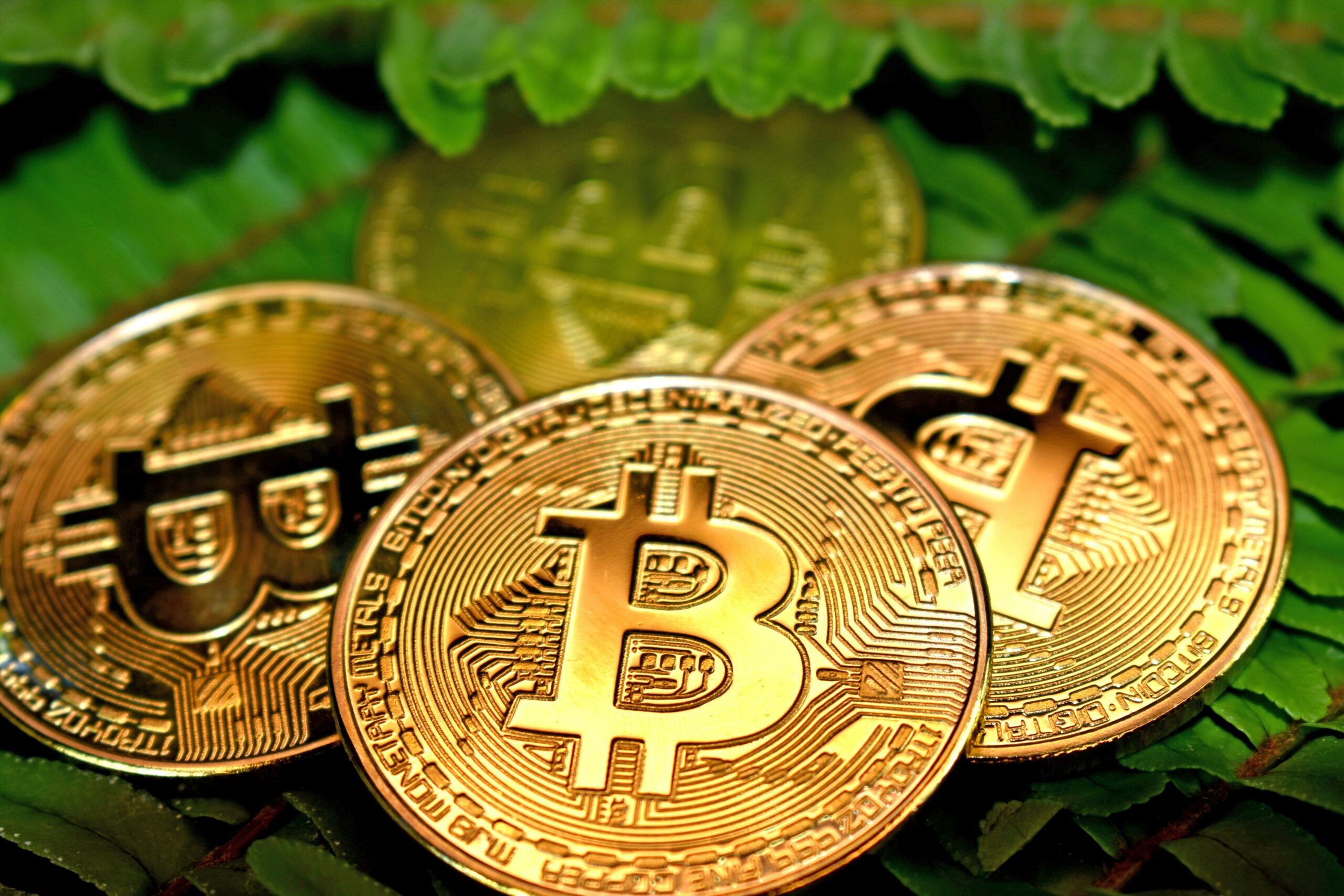 Read more about the article Bitcoin Dips Below $113K: TD Sequential Signals a Buy Opportunity